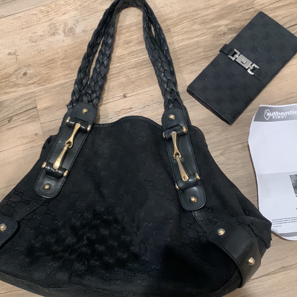 Set of Gucci monogram black shoulder purse w/ COA and Jackie wallet bundle.